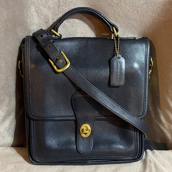 Coach Handbags - Vintage Coach station bag 5130